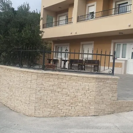 Apartment Ferdo 2 Makarska
