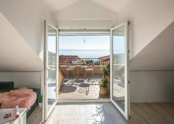 Apartment Ferdo 2 Makarska