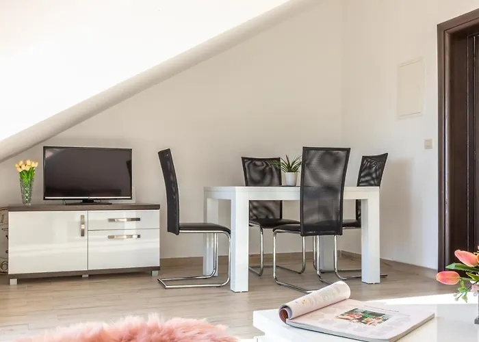 Ferdo 2 Apartment Makarska